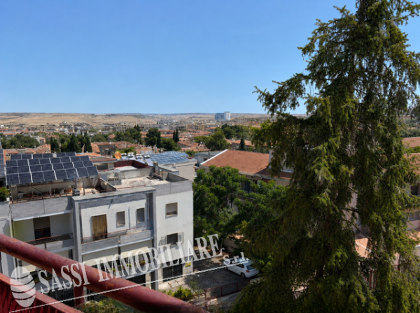 APPARTAMENTO PANORAMICO IN VIA EDMONDO DE AMICIS - MATERA - immagine 42